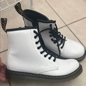 Brand new Dr. Martens youth White Boots